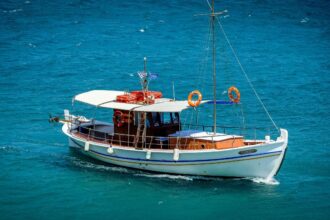 Barca in vis 1